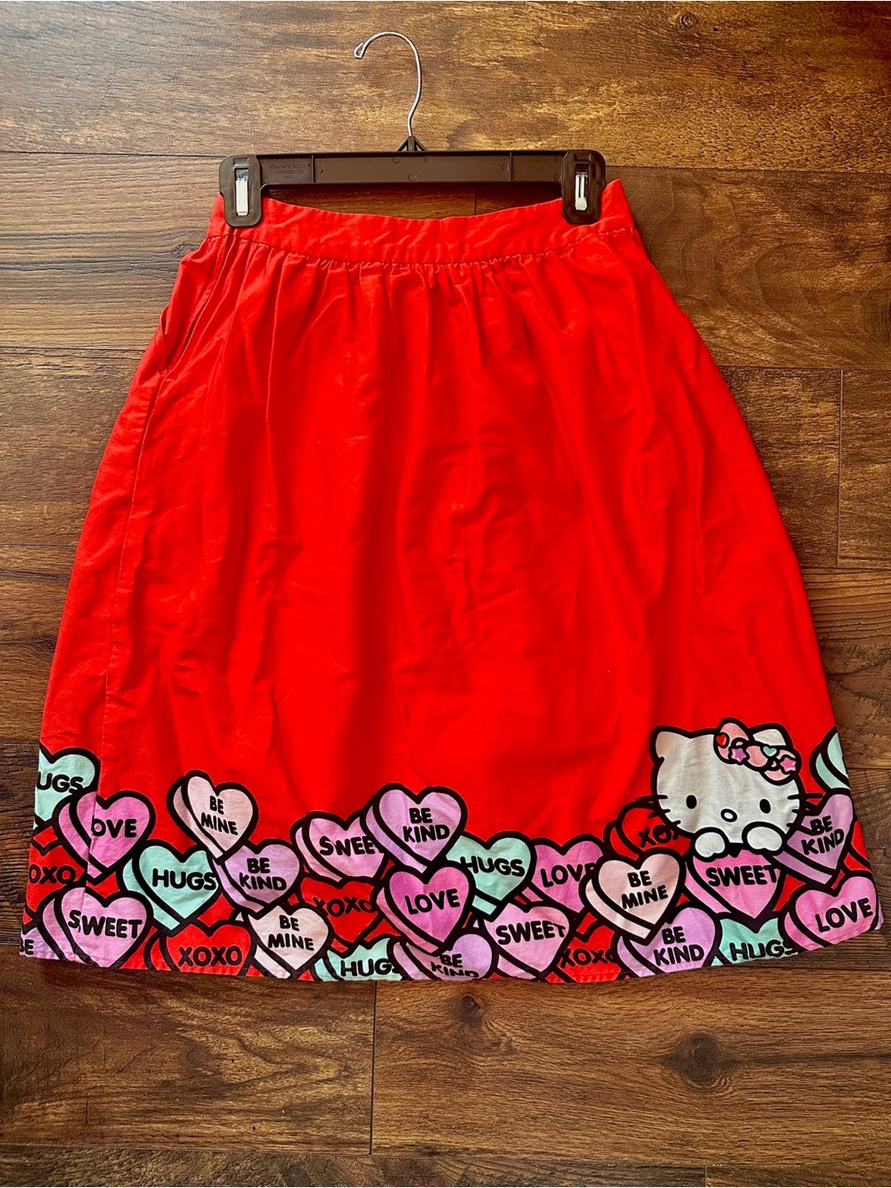 Size 2 Hello kitty x ModCloth Red Circle skirt candy hearts Valentines - Picture 4 of 6